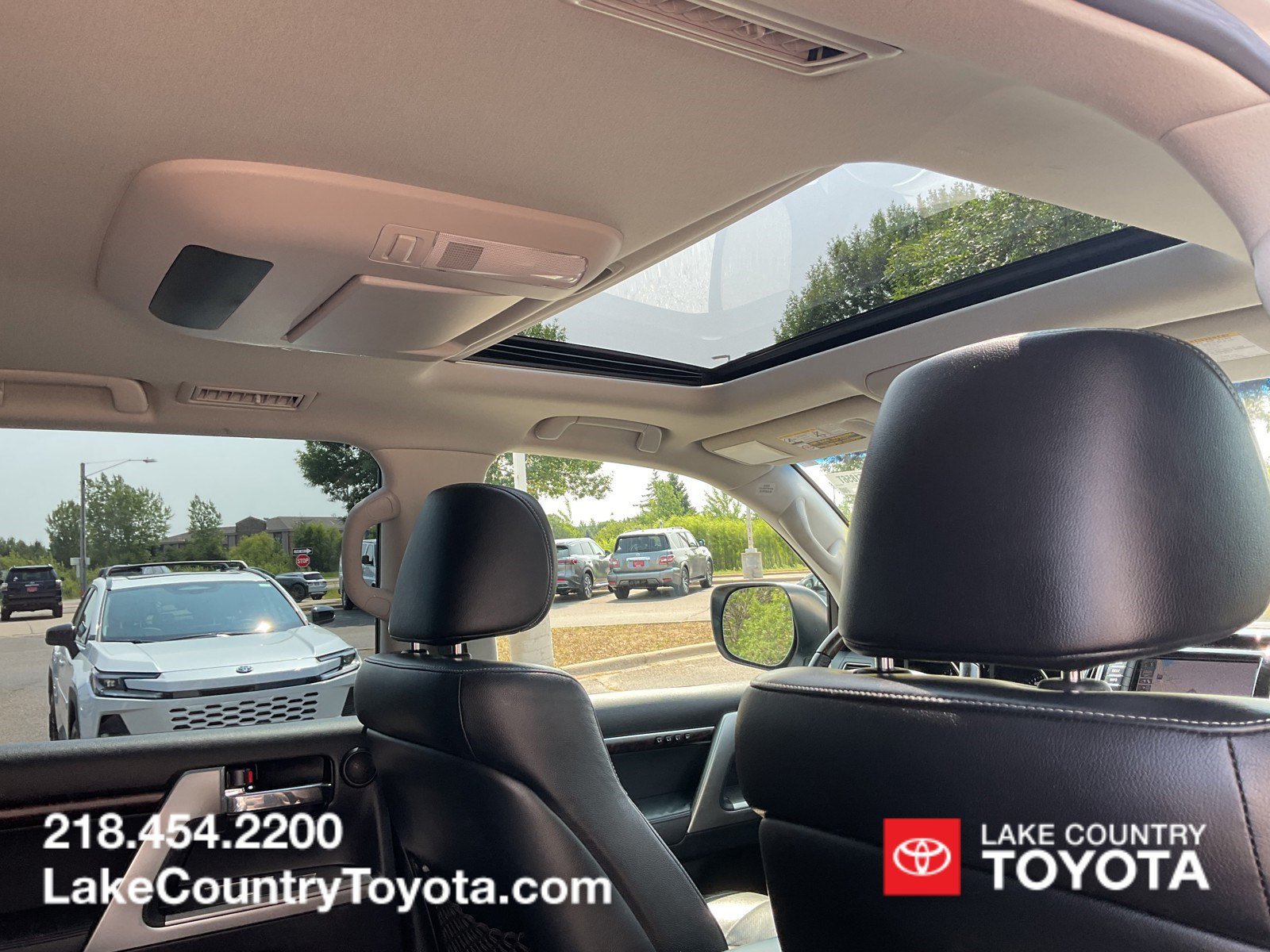 Used 2014 Silver Toyota Base image 17