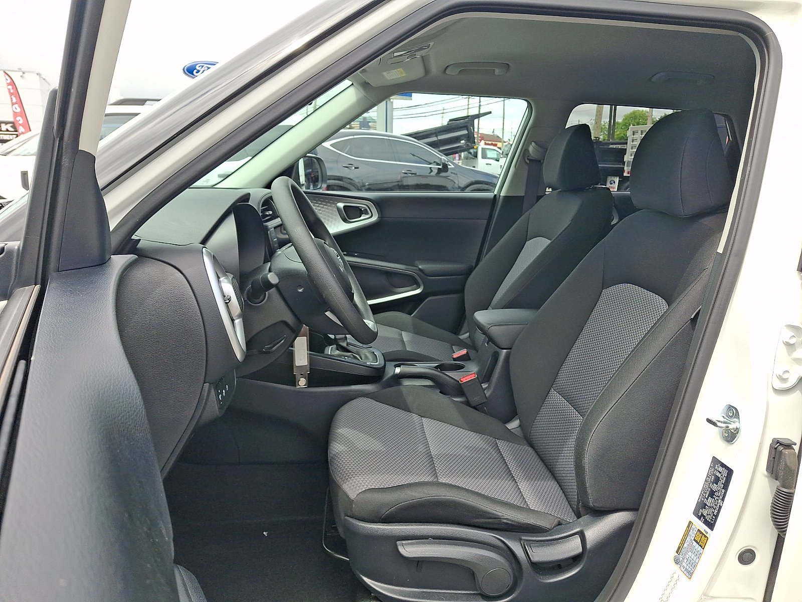 Used 2024 Snow White Pearl - SWP Kia LX image 13