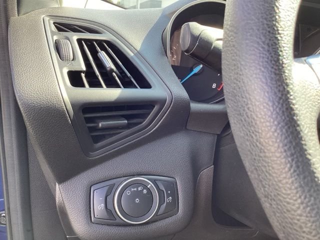 Used 2015 Blue Ford S image 34