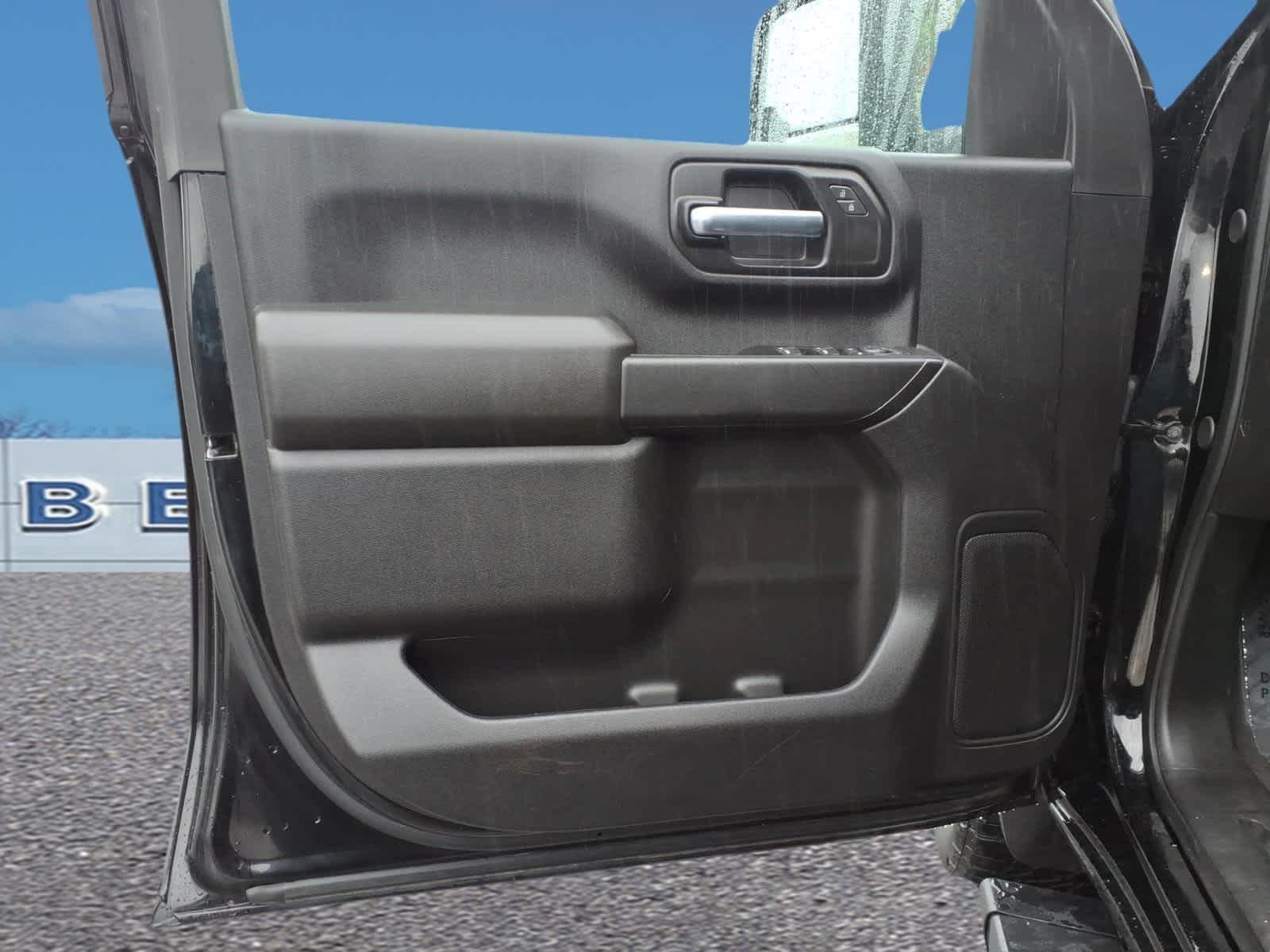 Used 2025 Black Chevrolet Custom image 11