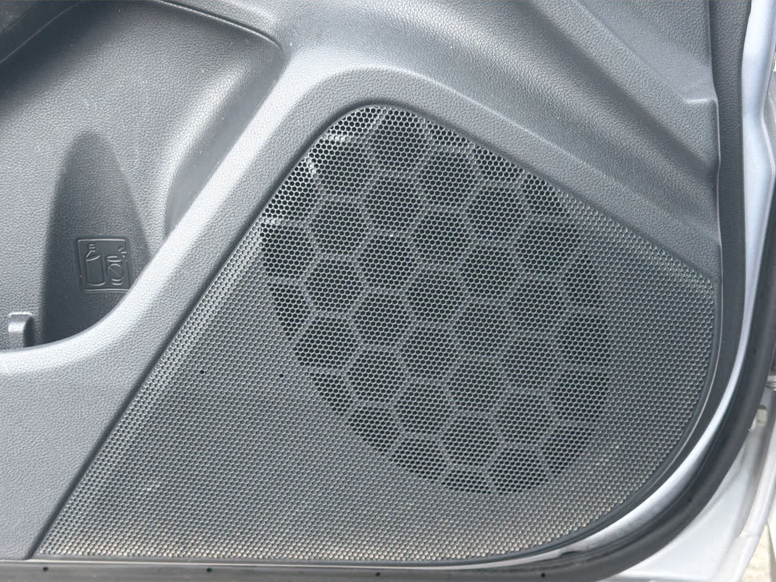 Used 2019 Ice Silver Metallic Subaru Limited image 30