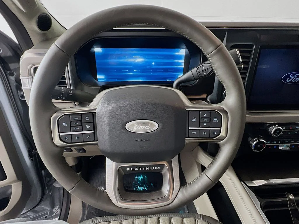 2026 Ford F-350 Super Duty Platinum - Photo 8