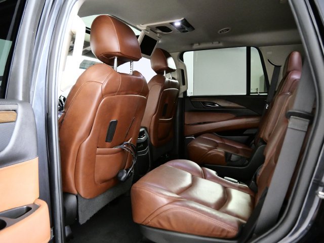 Certified Used 2019  Cadillac Premium Luxury image 14