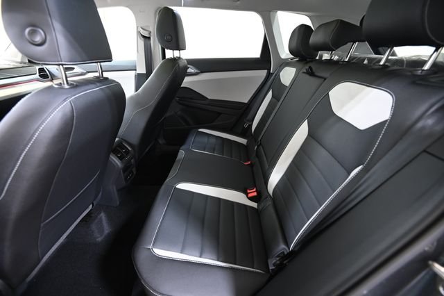 New 2026 Gray Volkswagen 1.5T SEL image 9