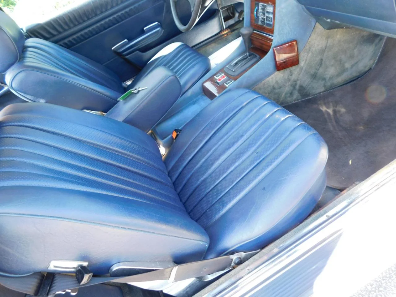 Used 1980 White Mercedes-Benz Convertible image 12