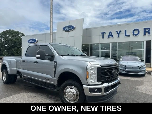 2024 Ford F-350 XL 4x4 Crew Cab 8' Box DRW's photo