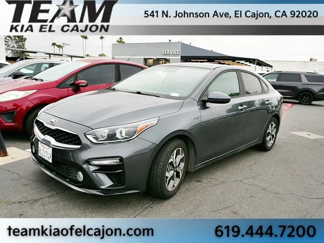 2019 Kia Forte LXS AT's photo