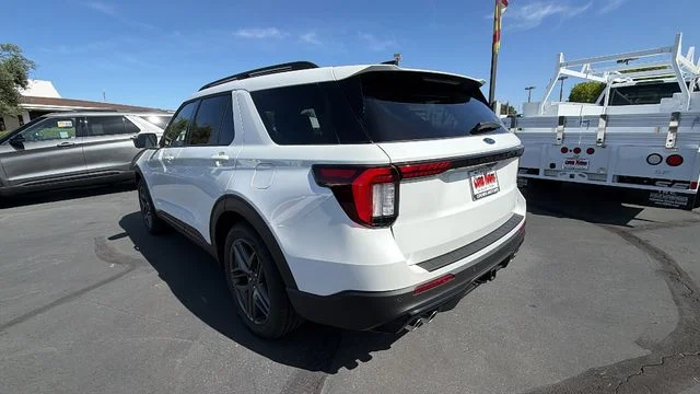 New 2026 Star White Metallic Tri-Coat Ford ST image 40
