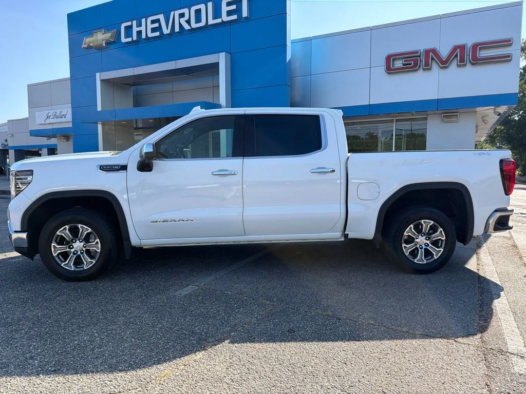 Used 2025 White GMC SLT image 2