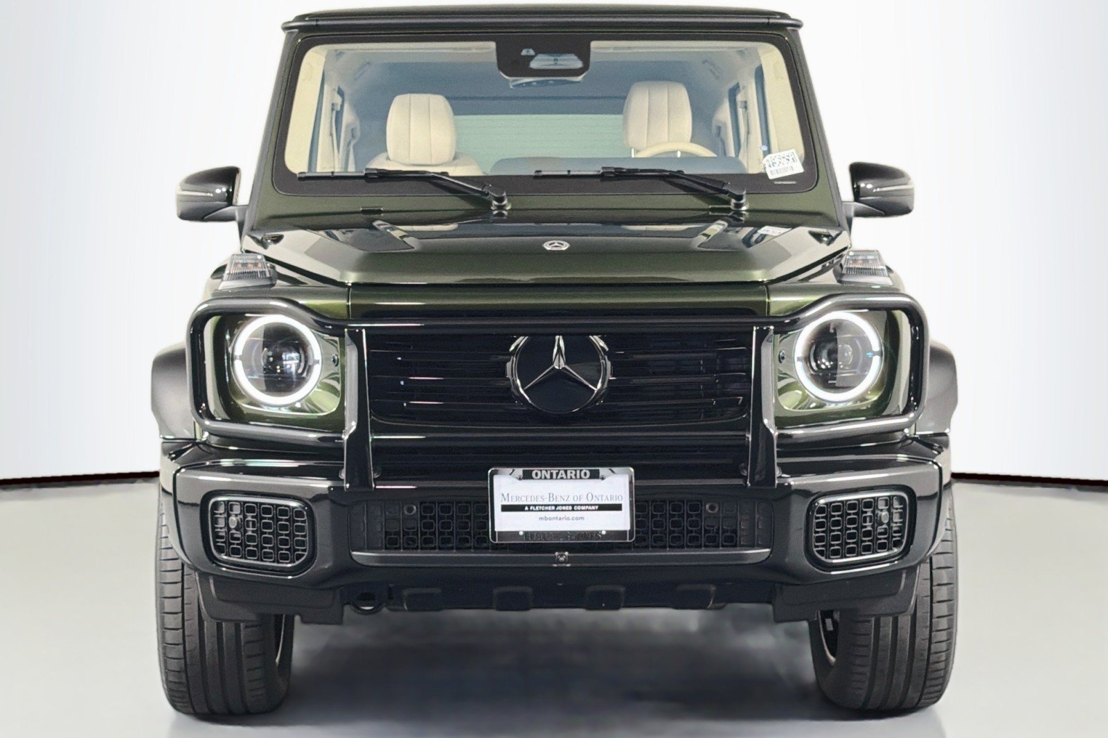 Certified Used 2025 MANUFAKTUR Olive Metallic Mercedes-Benz G 550 image 3