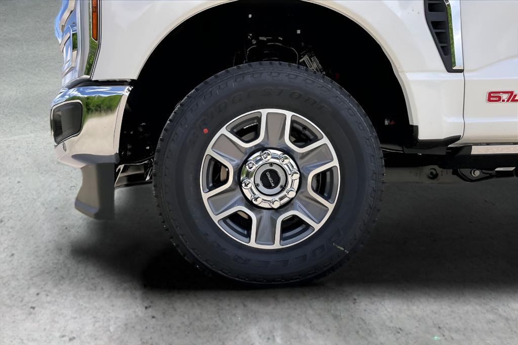 New 2026 Star White Metallic Tri-Coat Ford Lariat image 12