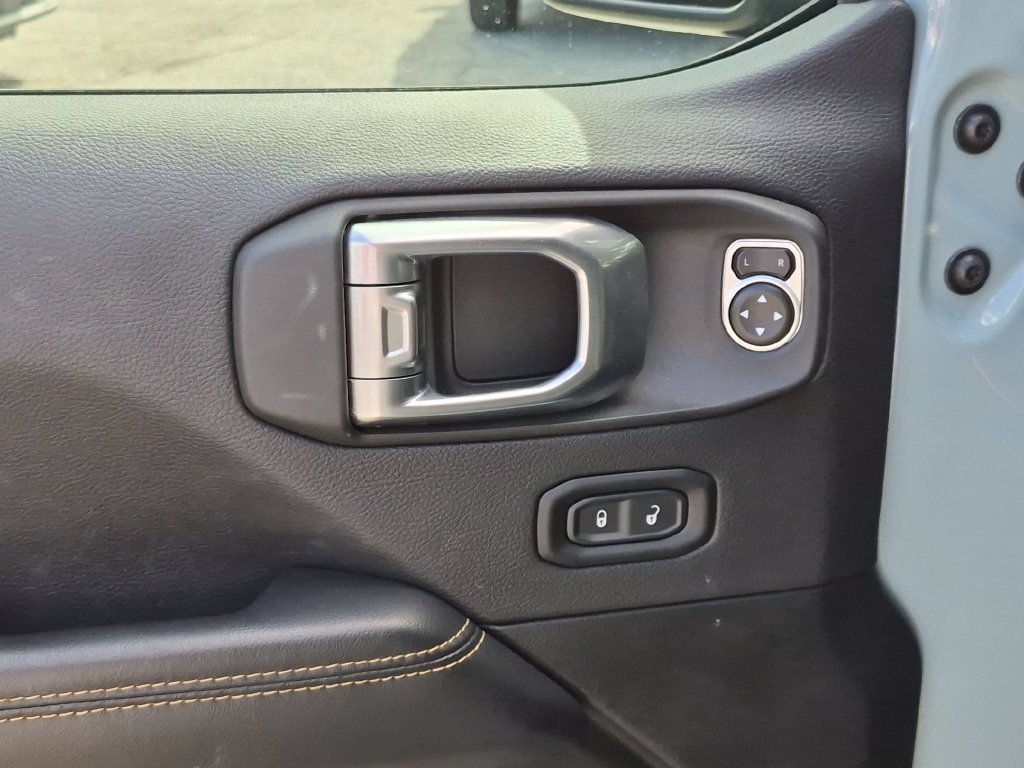 Used 2024 Gray Jeep Sahara 4xe image 11