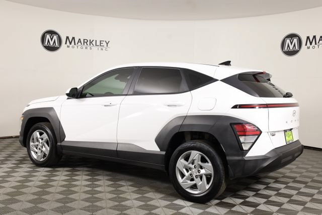 Used 2026 White Hyundai SE image 34