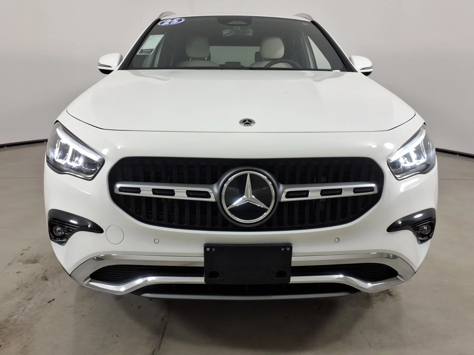 Used 2025 Polar White Mercedes-Benz GLA 250 image 8