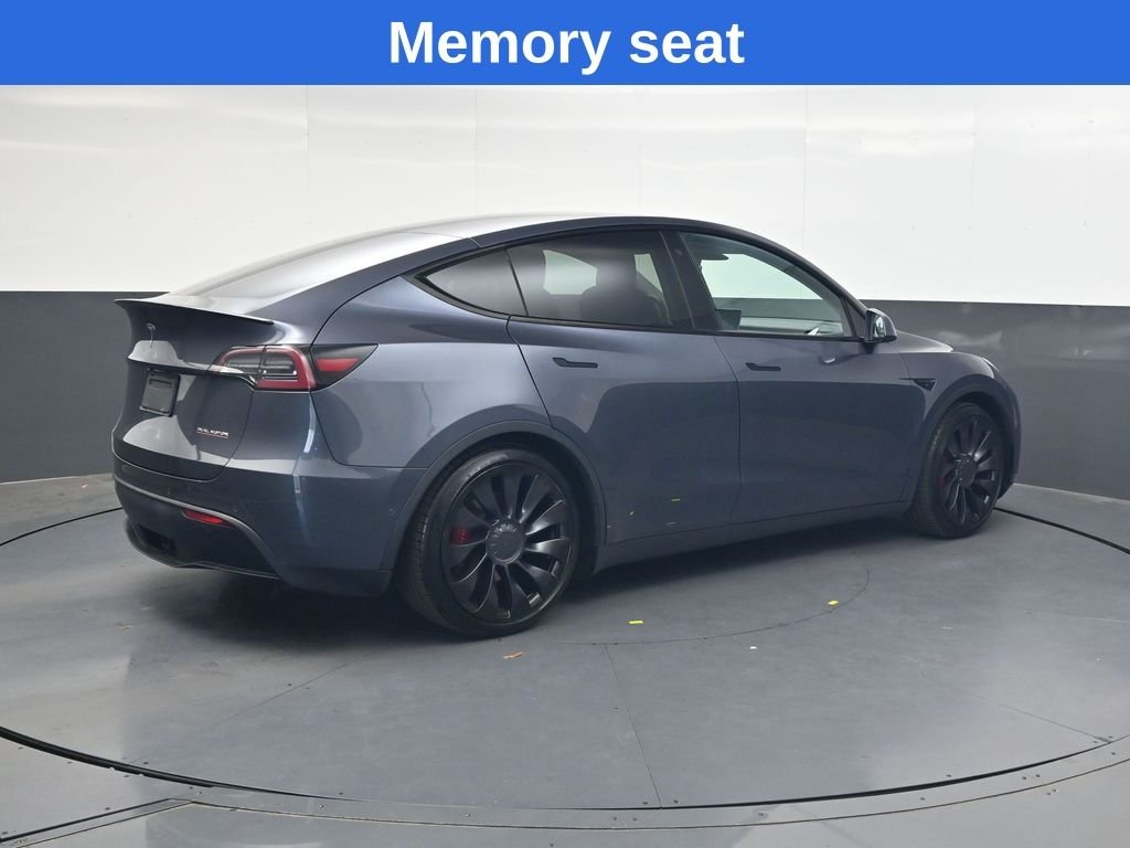 Used 2020  Tesla Performance image 4