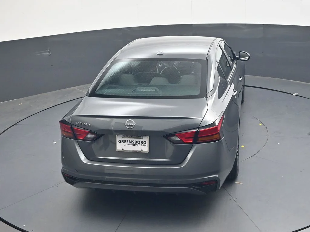 Used 2025 Gray Nissan 2.5 SV image 25