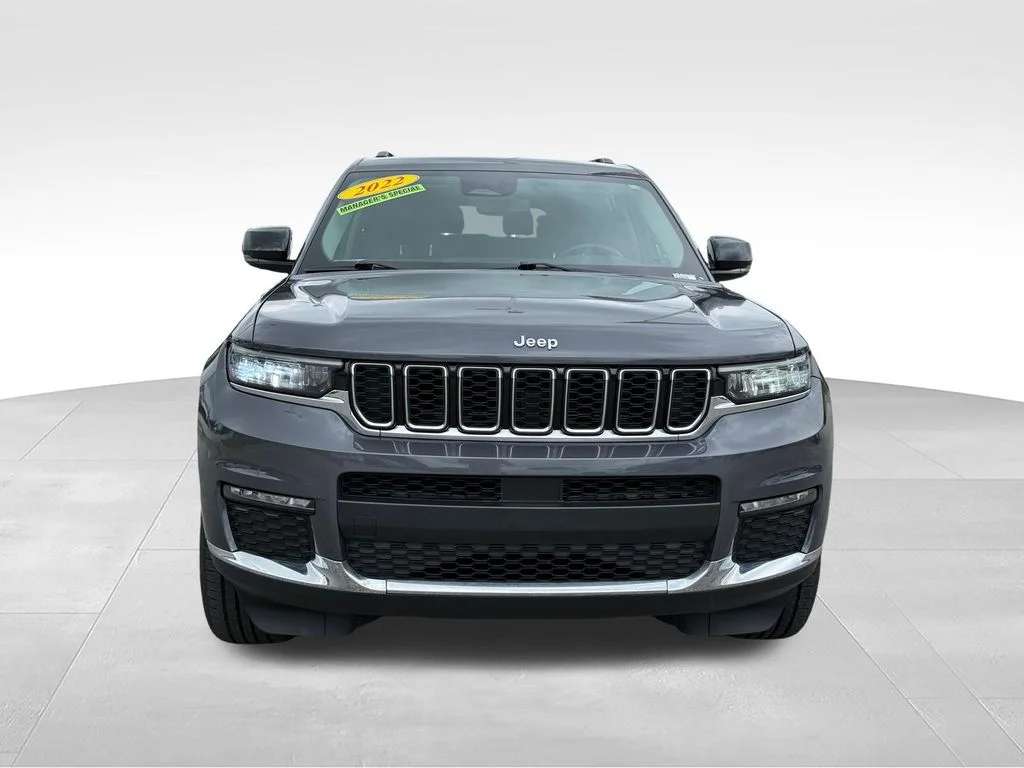 Used 2022 Gray Jeep Limited image 27