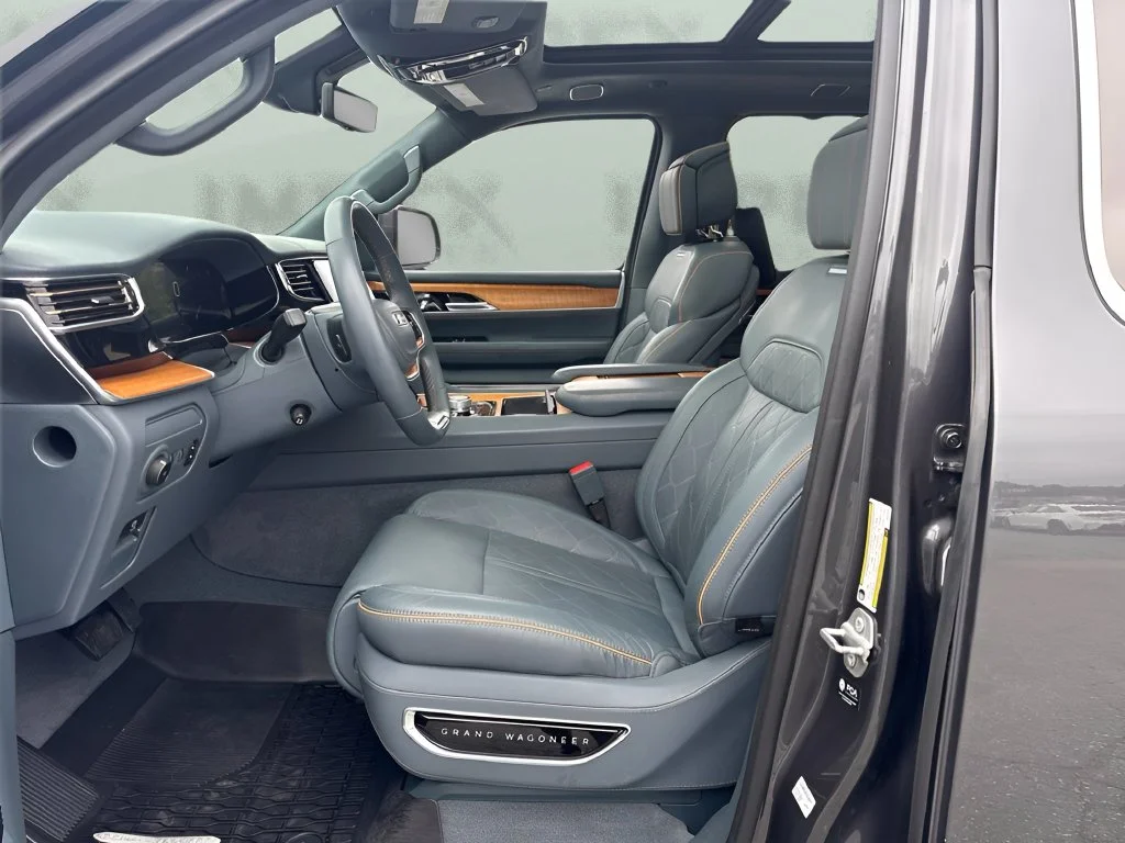 Used 2022 Gray Jeep Series III image 9