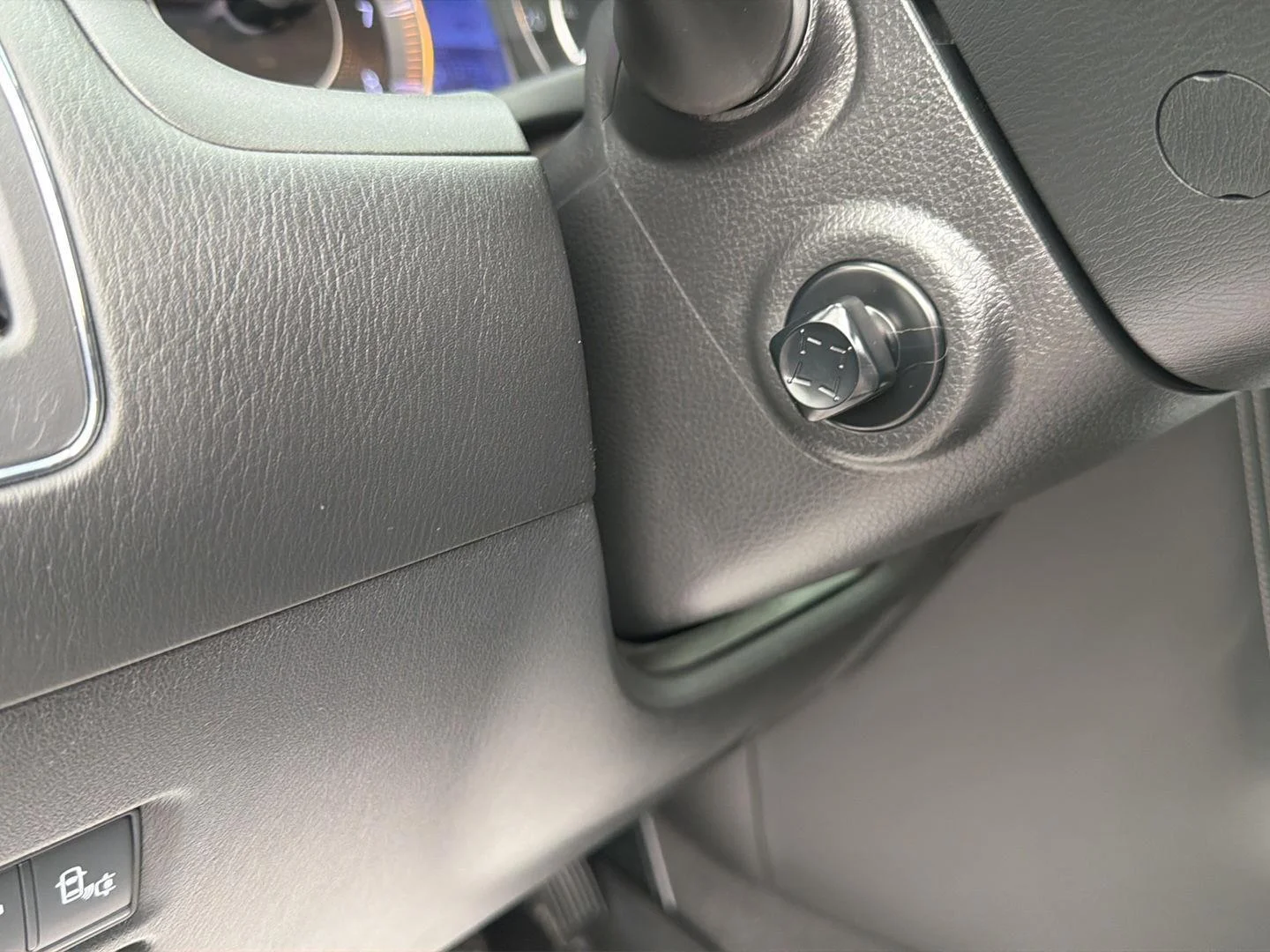 Used 2017 Forged Copper Nissan Platinum image 30