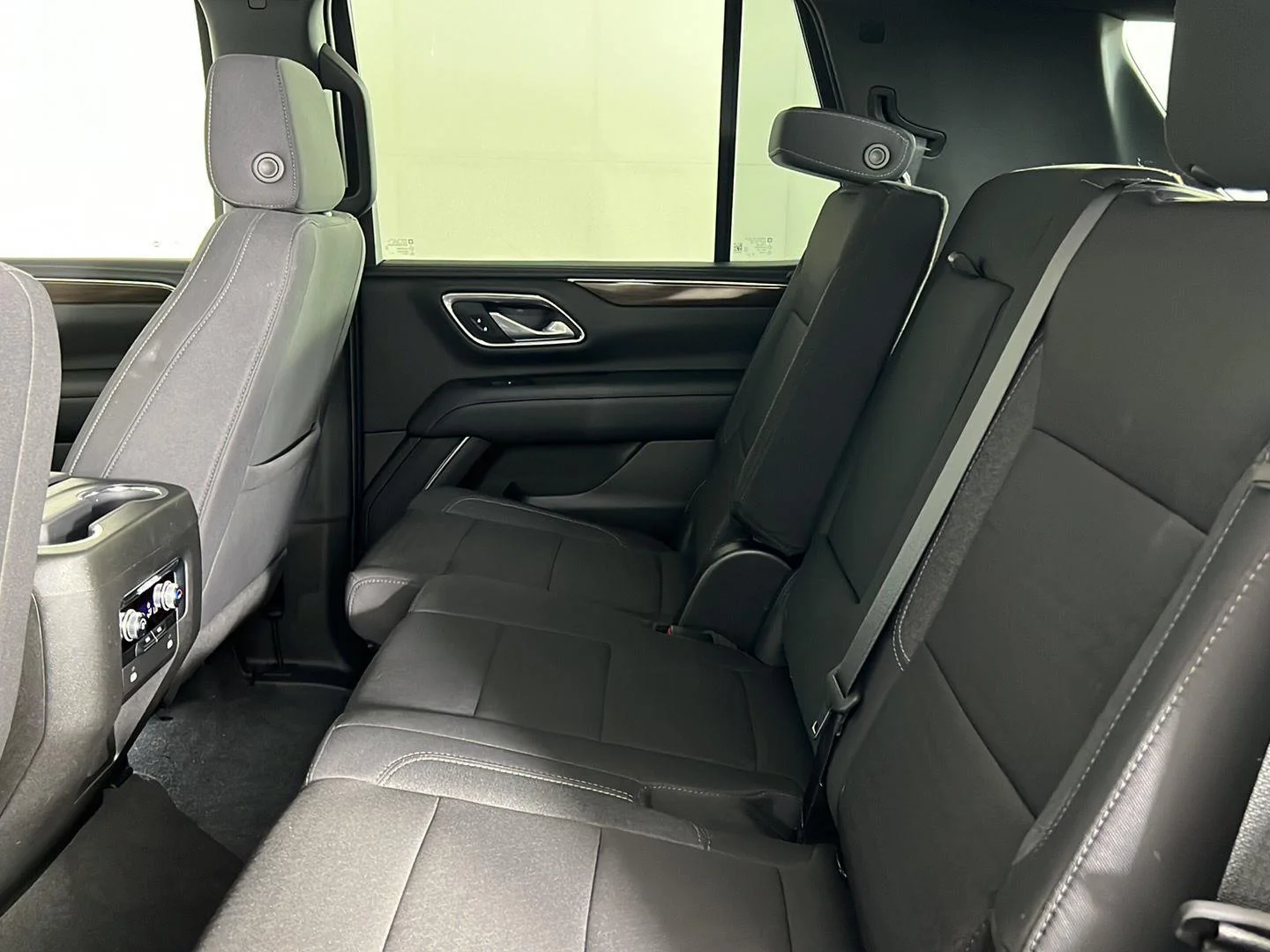 Used 2023 Onyx Black GMC SLE image 11