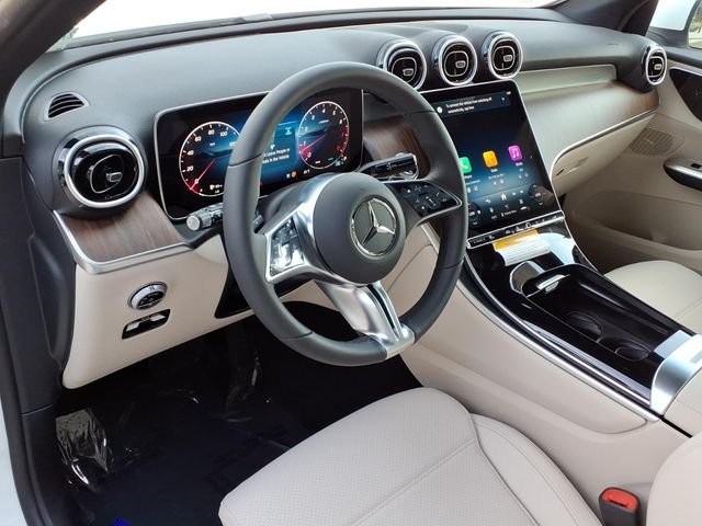 New 2027 White Mercedes-Benz GLC 300 image 13