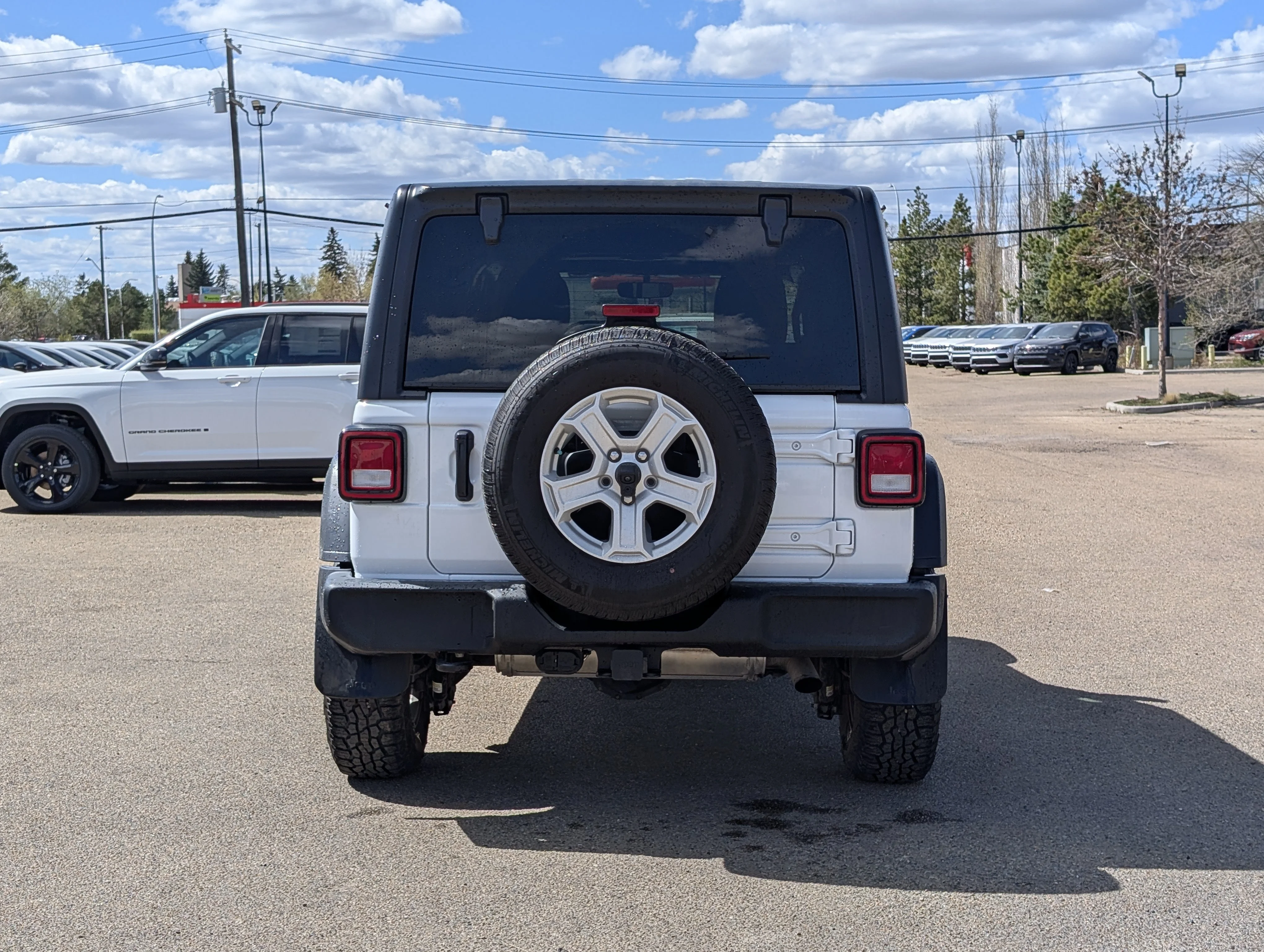 Used 2021 Bright White Jeep Unlimited Sport image 5
