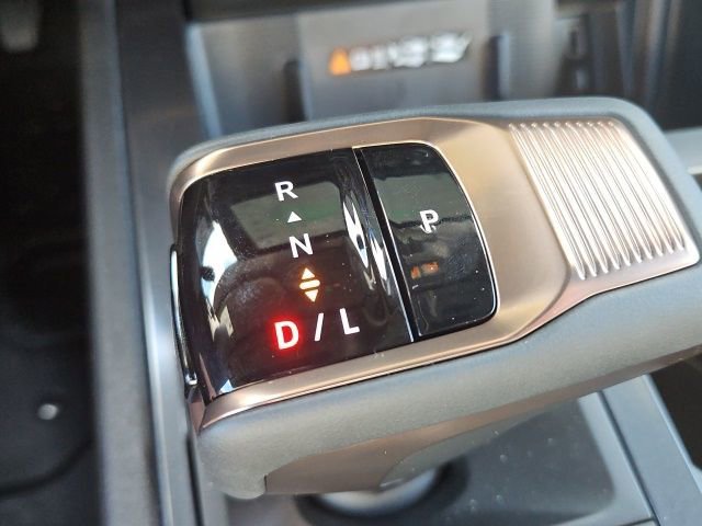 2025 GMC HUMMER EV 2X - Photo 37