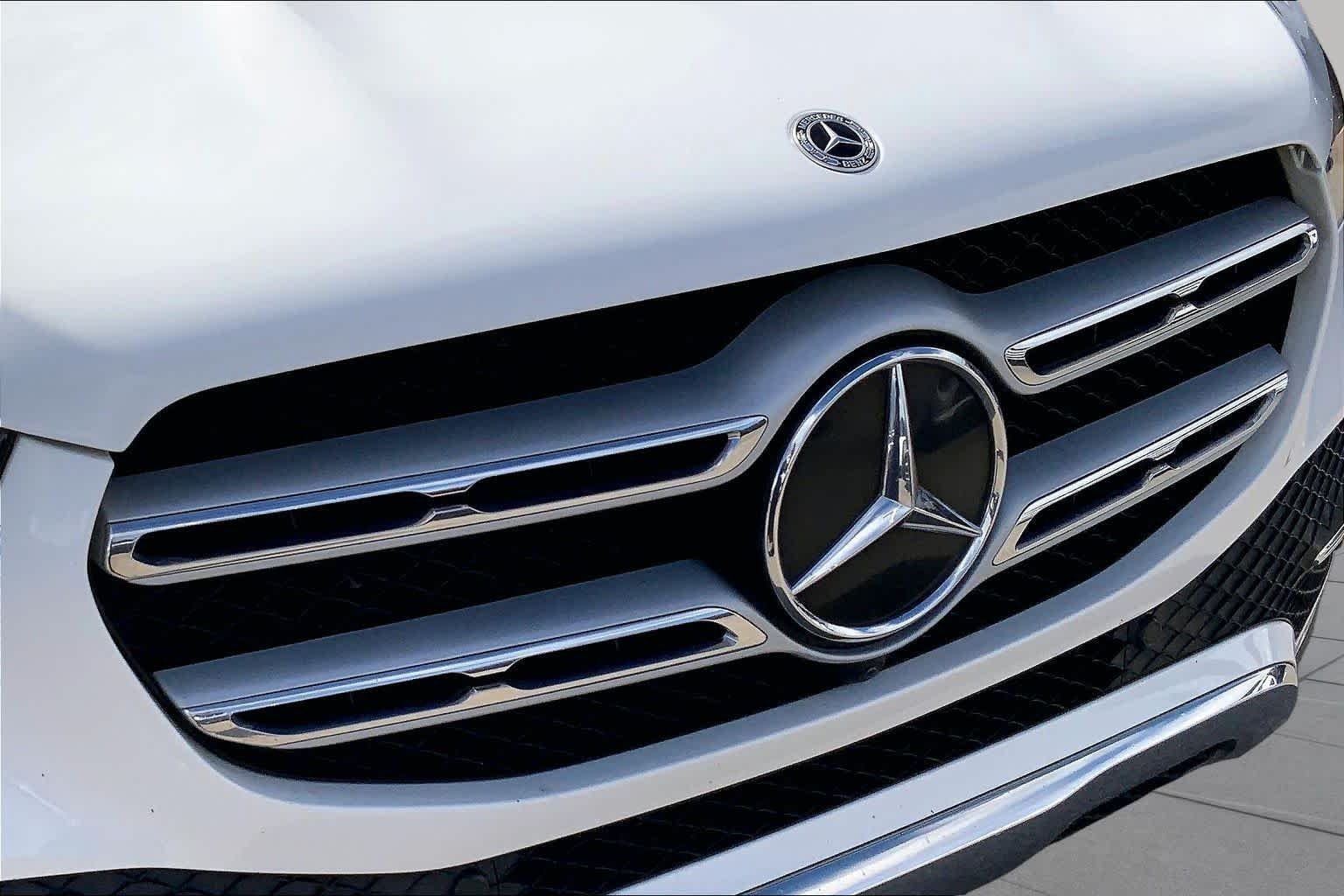Used 2022 Polar White Mercedes-Benz GLE 350 image 28