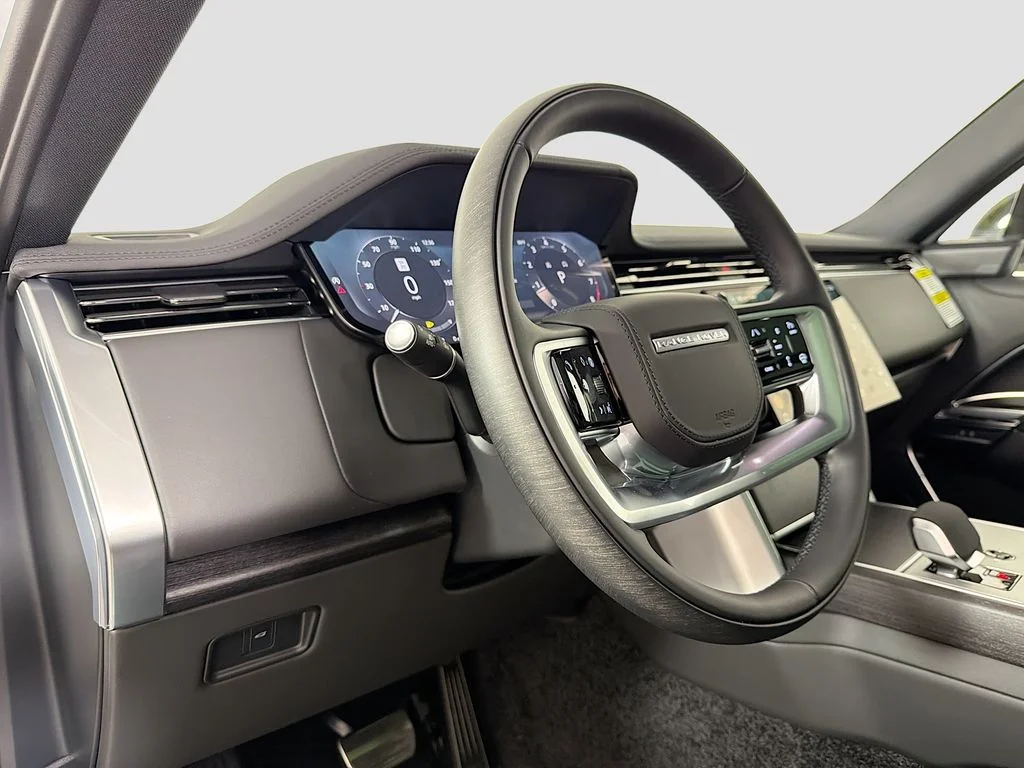 New 2026 Fuji White Land Rover SE image 9