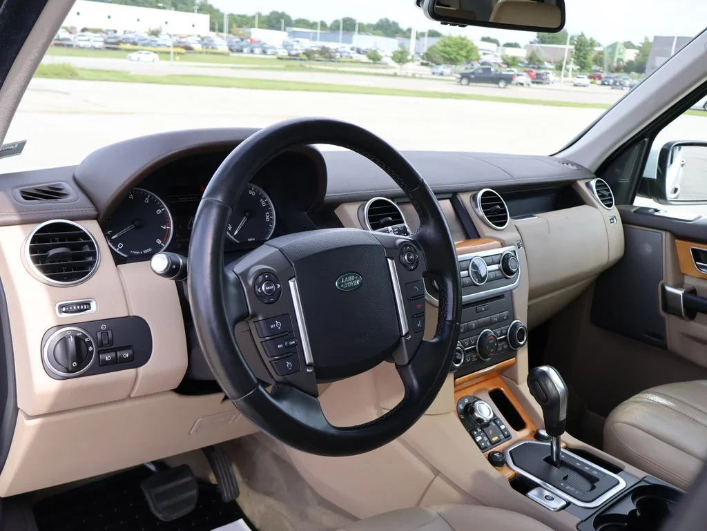 Used 2012  Land Rover HSE image 19