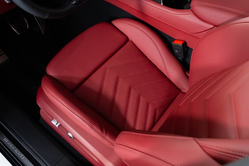 2026 Maserati Grecale Modena V6 - Photo 38