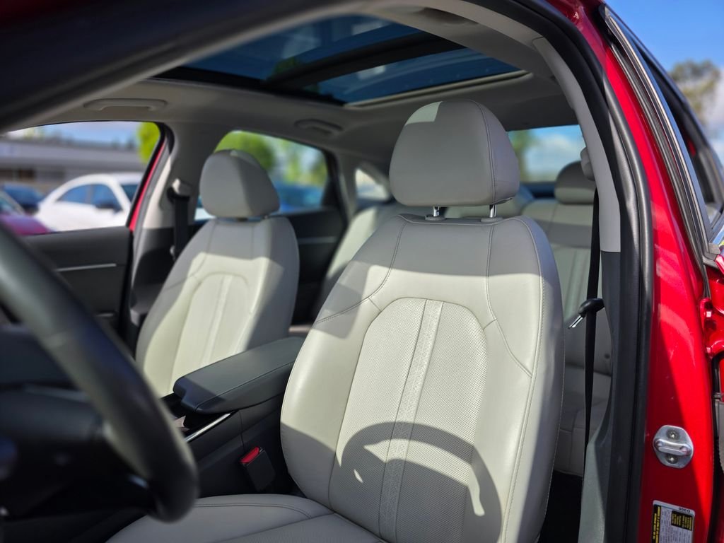 Used 2020 Red Hyundai SEL image 13