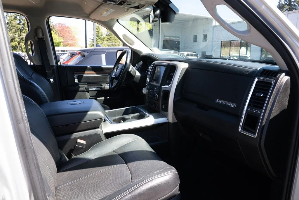 Used 2018 Silver Ram Laramie image 26