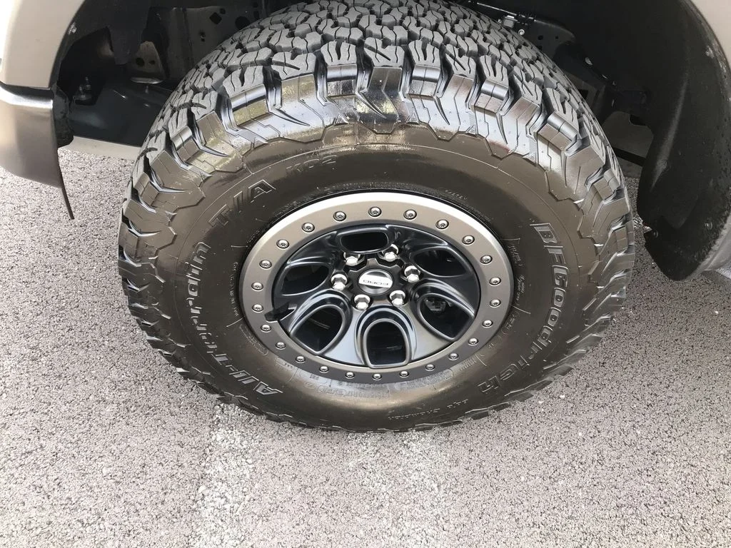 Used 2023 Red Ford Raptor image 10