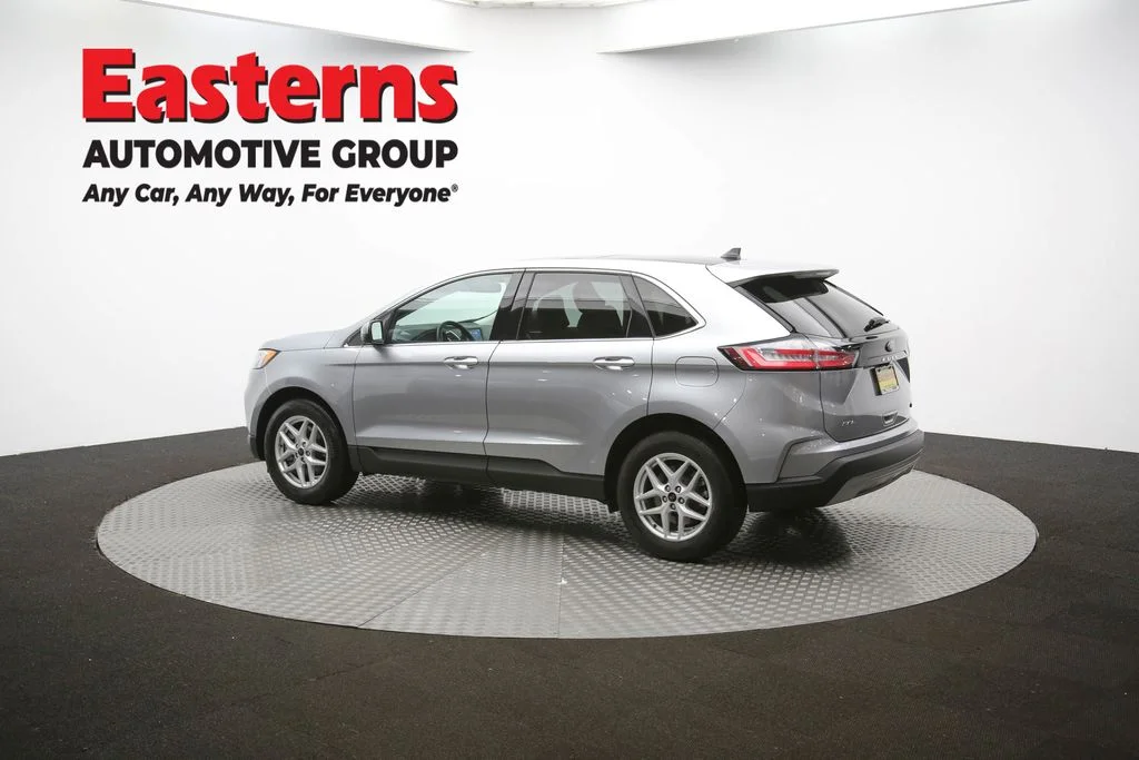 Used 2023 Silver Ford SEL image 59