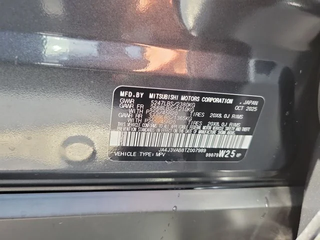 Used 2026 Gray Mitsubishi SE image 27