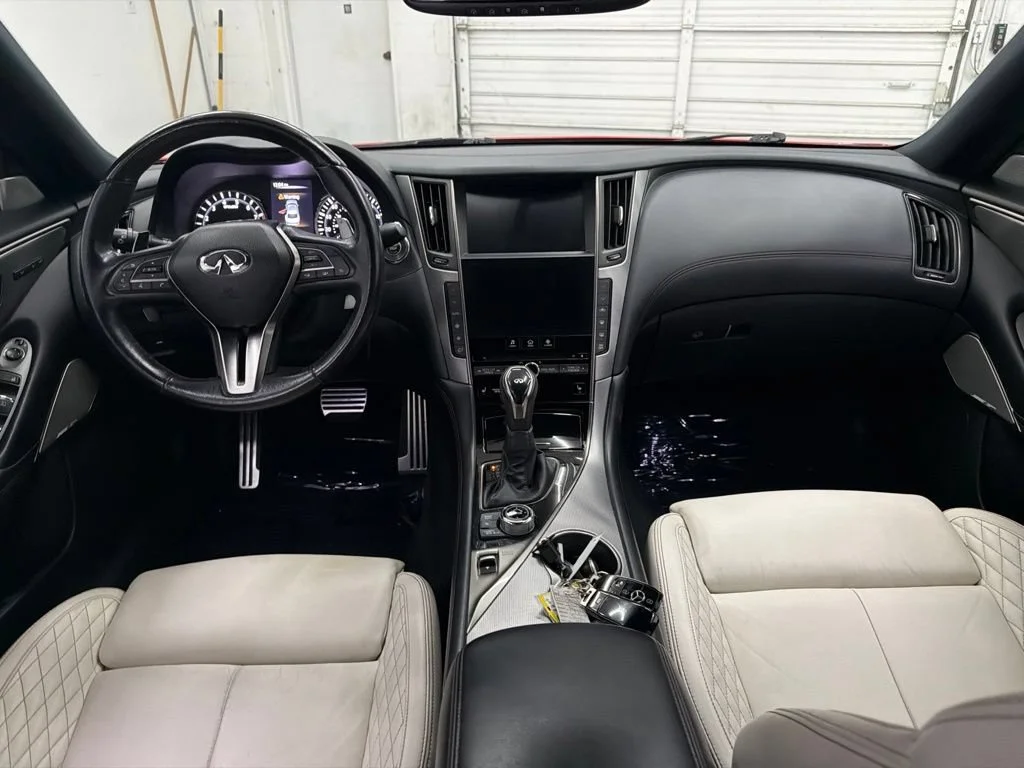 Used 2019 Red INFINITI Red Sport 400 image 24