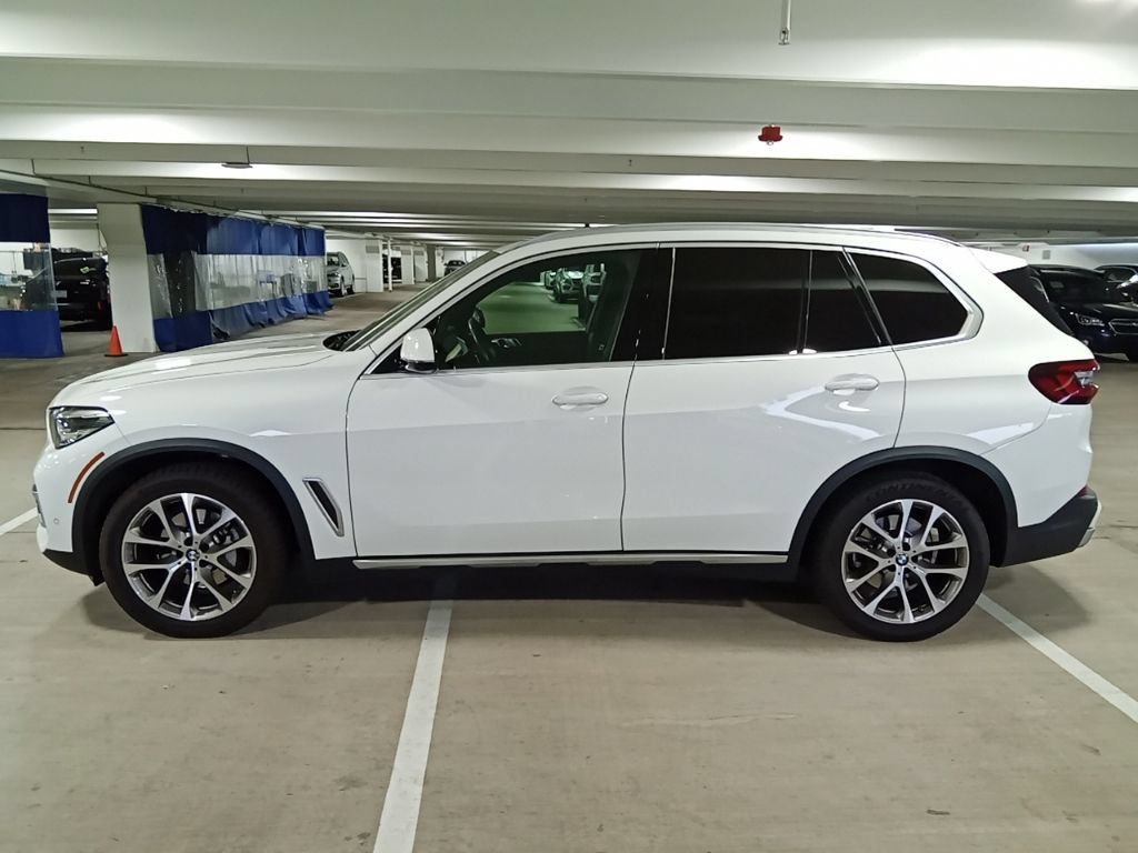 Used 2022 Alpine White BMW xDrive40i image 8