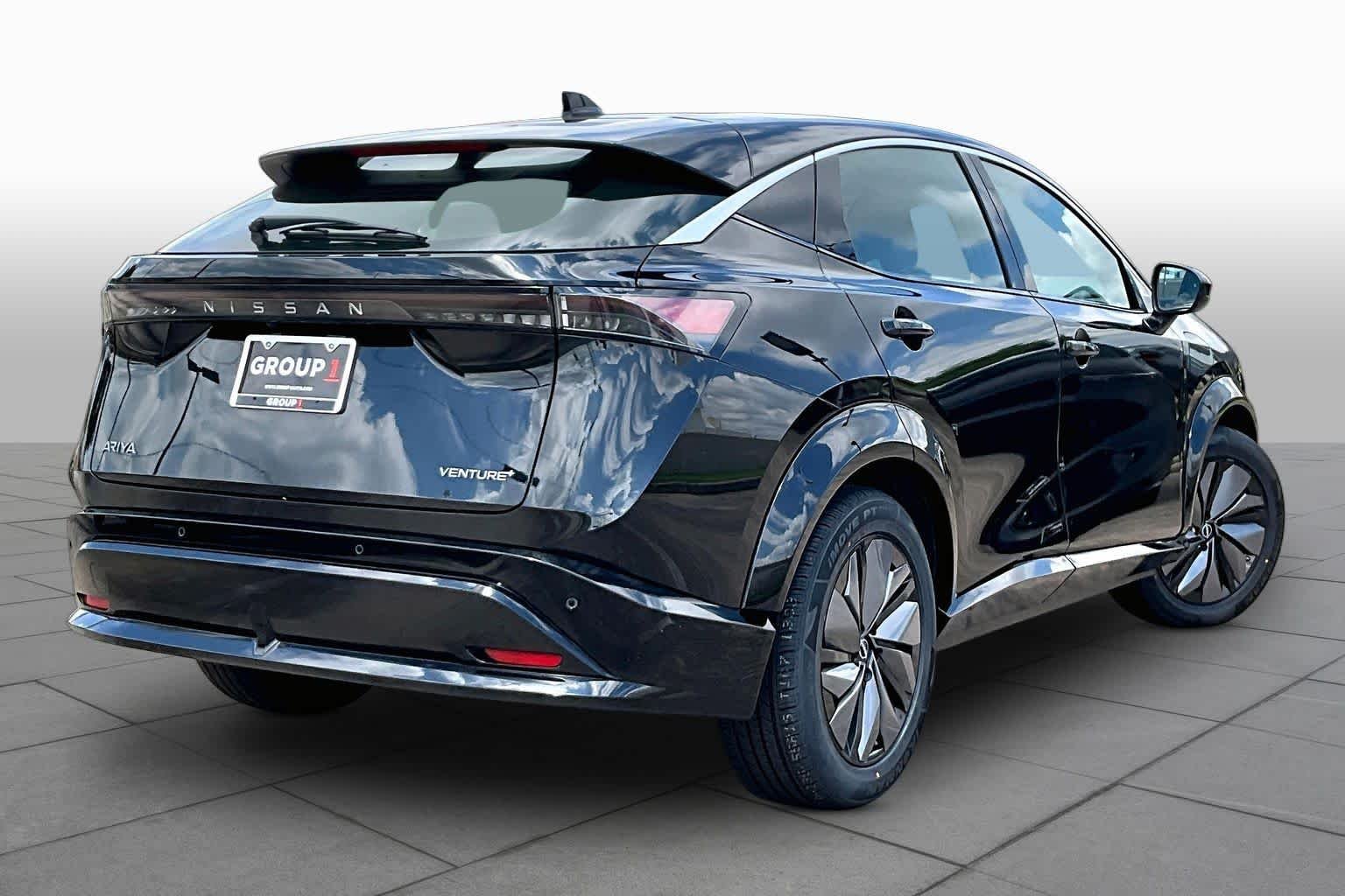 Certified Used 2023 Black Diamond Pearl Nissan VENTURE+ image 12