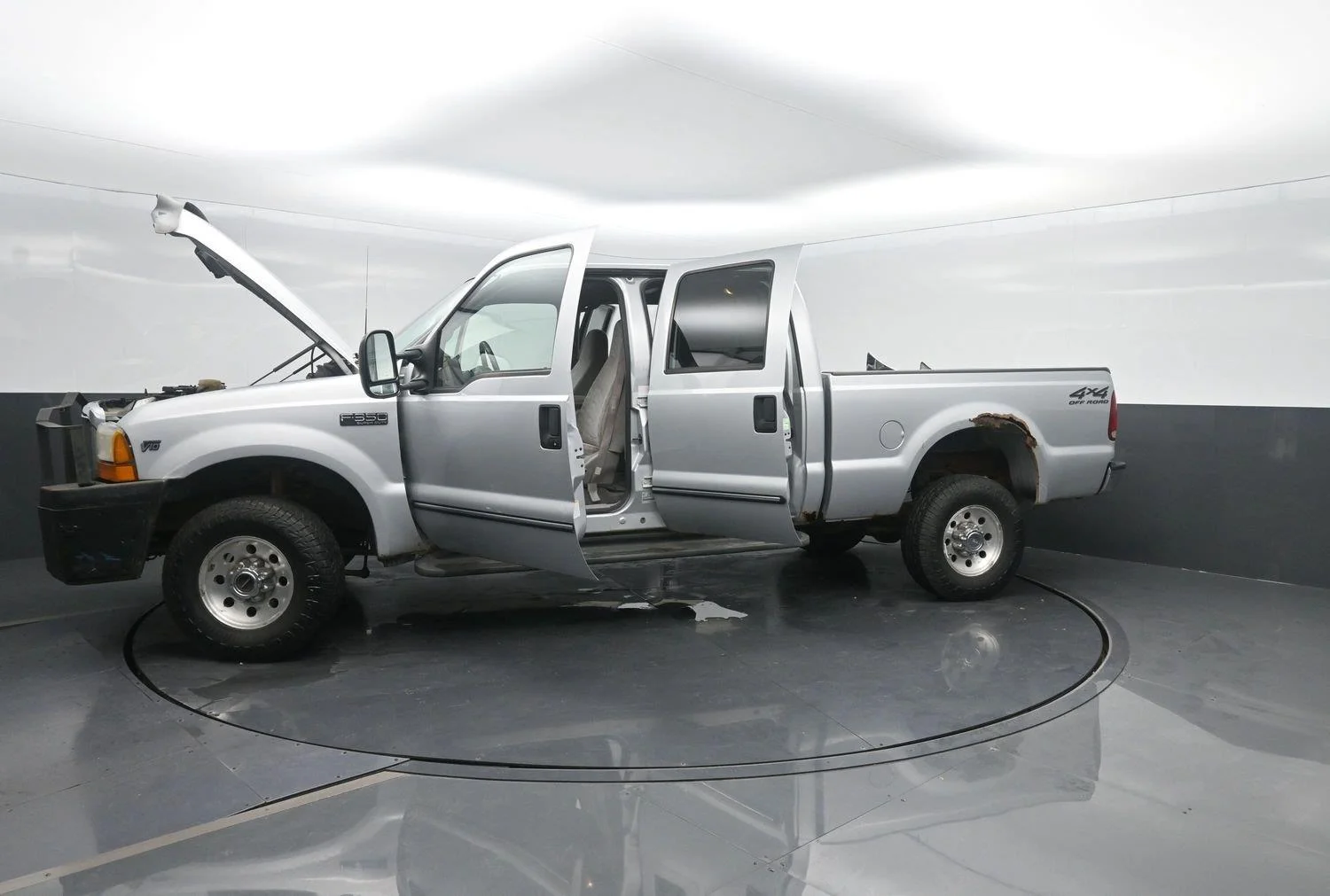Used 2000  Ford Lariat image 41