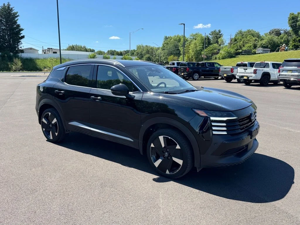 Used 2025 Black Nissan SR image 2