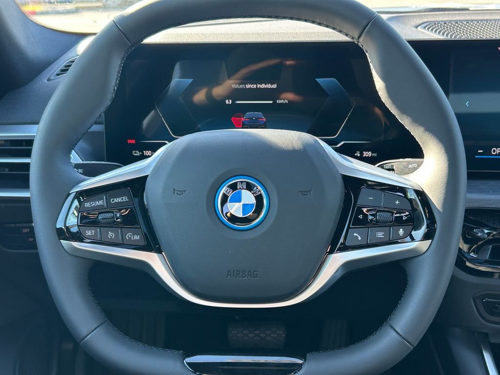 New 2026 Tanzanite Blue II Metallic BMW eDrive40 image 18