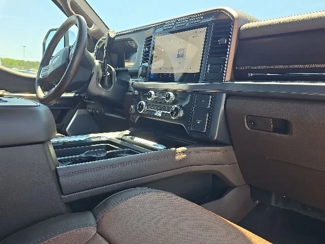 Used 2024 White Ford King Ranch image 22