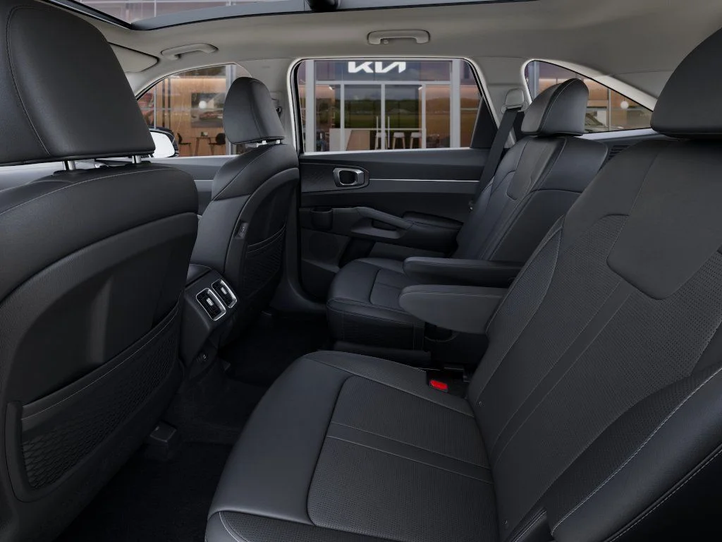 2025 Kia Sorento EX - Photo 17