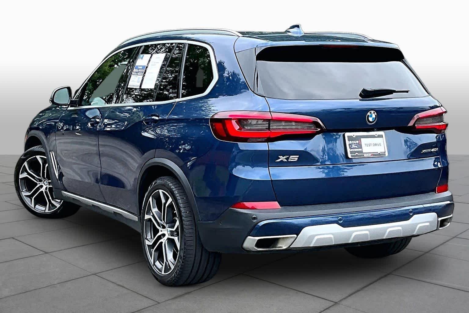 Used 2023 Phytonic Blue Metallic BMW xDrive40i image 12