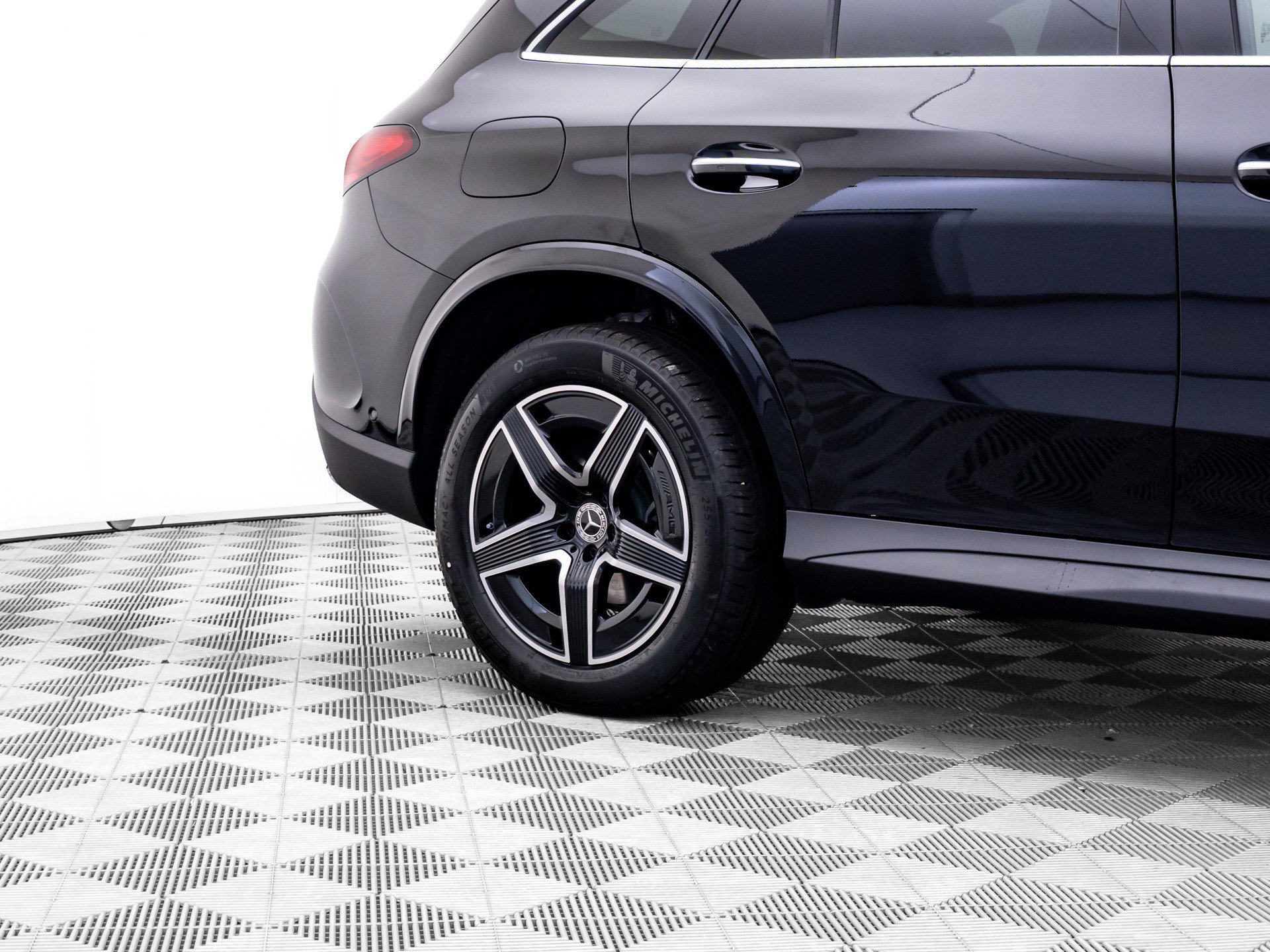 New 2026 Black Mercedes-Benz GLC 300 image 70