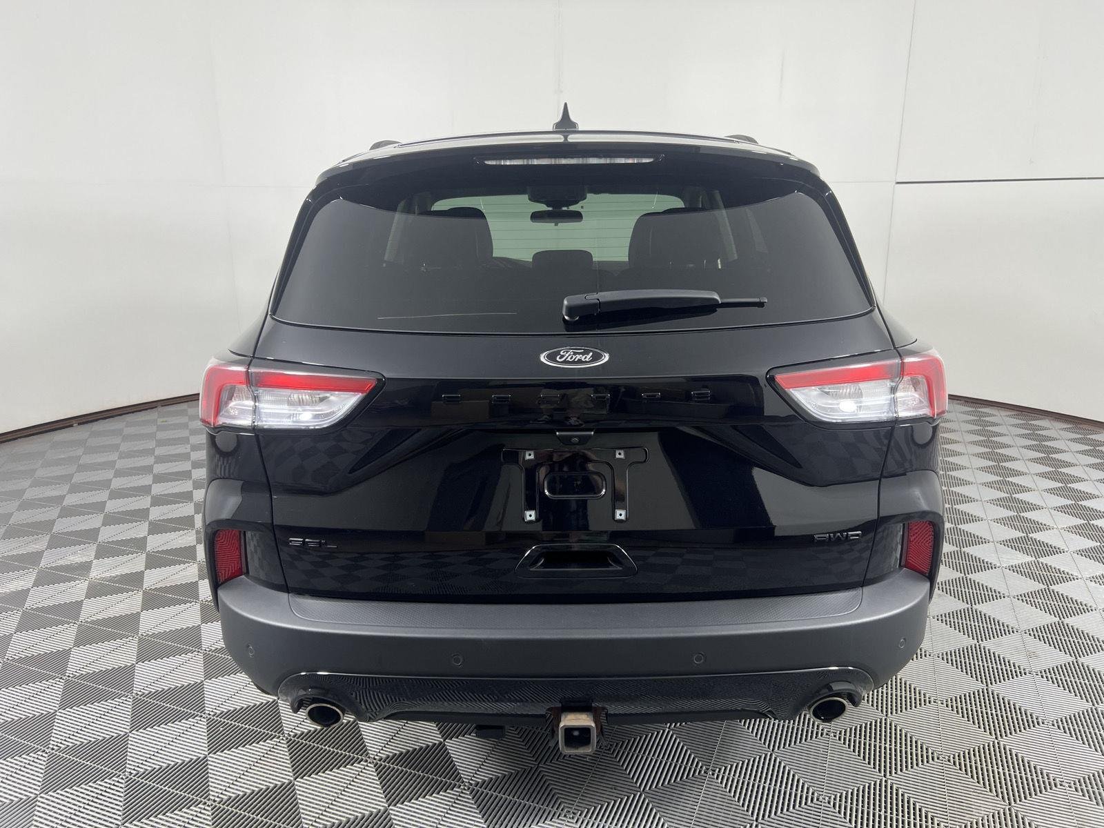 Used 2022 Agate Black Ford SEL image 10
