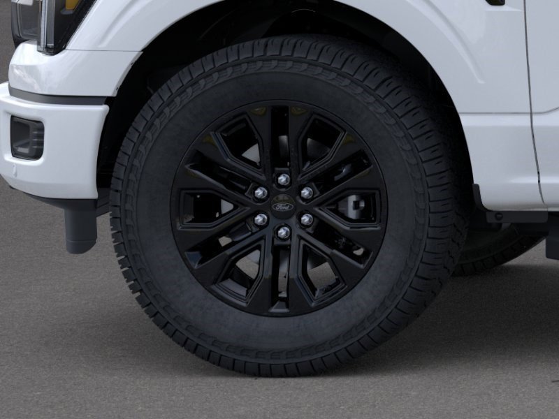 New 2026 Oxford White Ford LARIAT image 19