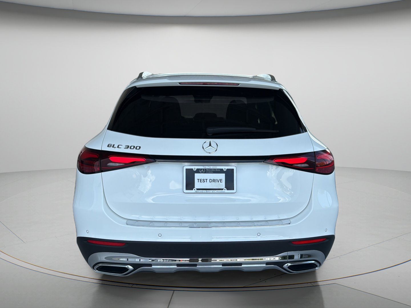 New 2026 Polar White Mercedes-Benz GLC 300 image 4