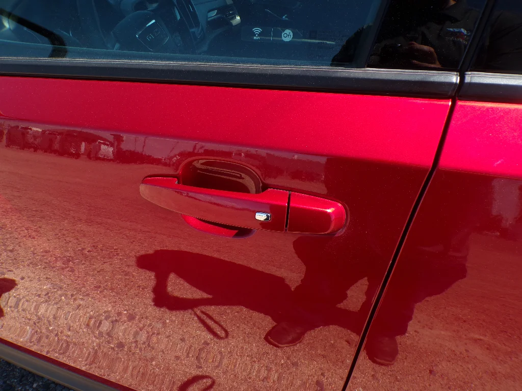 Used 2023 Volcanic Red Tintcoat GMC AT4 image 33